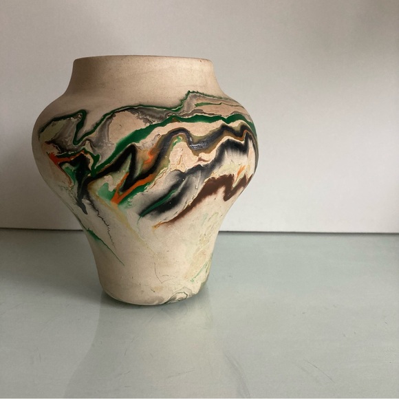 Nemadji Pottery Vase - Picture 2 of 9